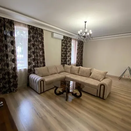 Apartment Moderne Oleg